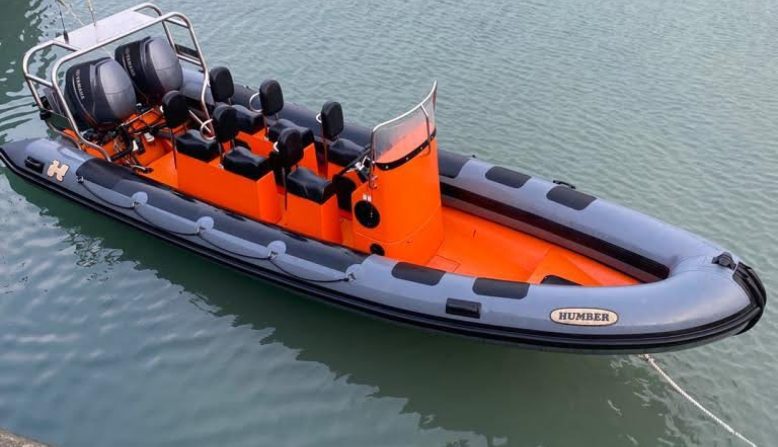 Picture of a speedboat